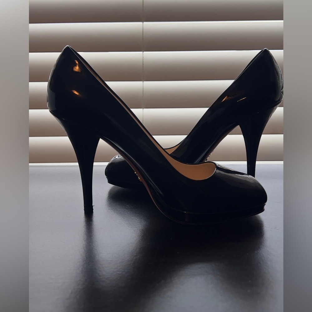 Prada Black Patent Leather Peep-Toe Pumps with Navy Insoles - Picture 3 of 4